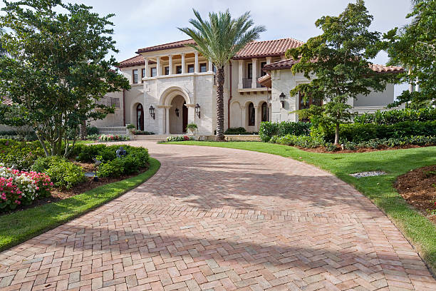 Best Driveway Pavers Near Me  in Arnold Line, MS